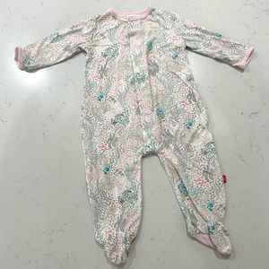 Magnetic Me footie, size 6-9 months - wildflower print